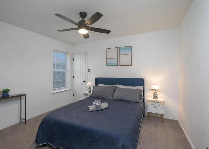 Stylish Pet Friendly 3br With Fenced Backyard * Killeen
