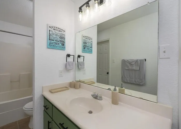 Holiday home Stylish Pet Friendly 3br With Fenced Backyard Killeen